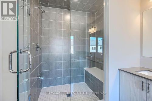 228 Newman Drive, Cambridge, ON - Indoor Photo Showing Bathroom