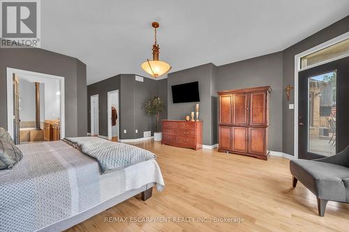 1291 Hwy 8, Hamilton, ON - Indoor Photo Showing Bedroom