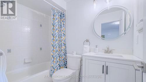 74 - 601 Shoreline Drive, Mississauga, ON - Indoor Photo Showing Bathroom