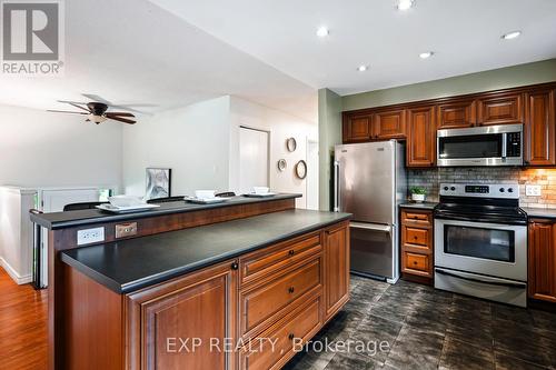 46 Elm Avenue, Orangeville, ON - Indoor Photo Showing Kitchen