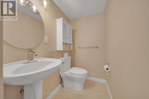 805 - 1615 Bloor Street, Mississauga, ON - Indoor Photo Showing Bathroom