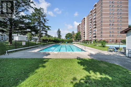 805 - 1615 Bloor Street, Mississauga, ON - Outdoor With In Ground Pool