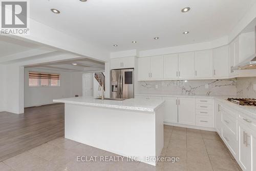 86 Enford Crescent, Brampton, ON - Indoor Photo Showing Kitchen With Upgraded Kitchen