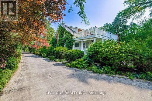 485 Macdonald Road, Oakville, ON - Outdoor