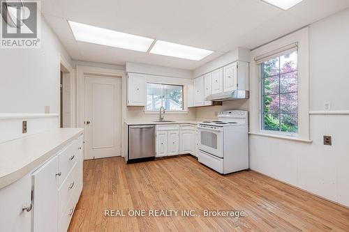 485 Macdonald Road, Oakville (Old Oakville), ON - Indoor Photo Showing Kitchen