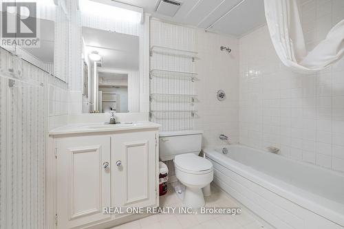 485 Macdonald Road, Oakville (Old Oakville), ON - Indoor Photo Showing Bathroom