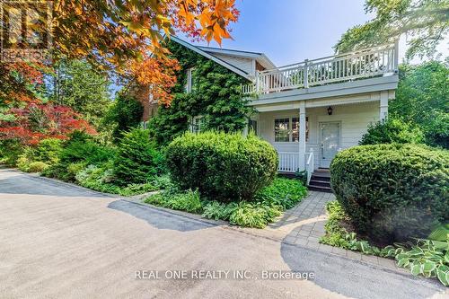 485 Macdonald Road, Oakville, ON - Outdoor