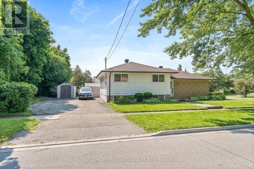 2 Raylawn Crescent, Halton Hills, ON - Outdoor