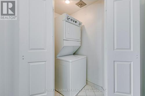 1506 - 70 Absolute Avenue, Mississauga, ON - Indoor Photo Showing Laundry Room