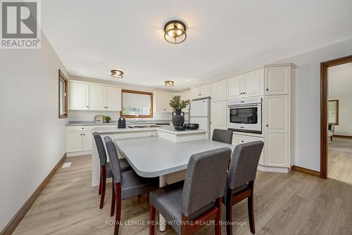 71 Bronte Street S, Milton, ON - Indoor Photo Showing Dining Room