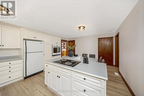 71 Bronte Street S, Milton, ON - Indoor Photo Showing Kitchen