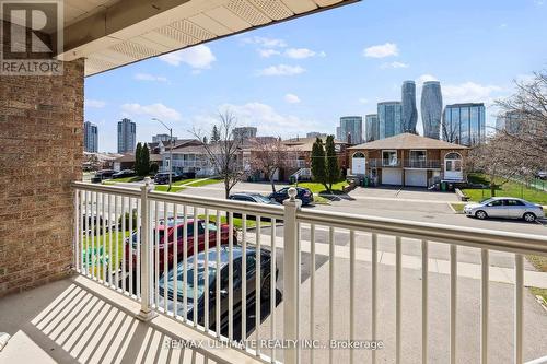 4179 Dursley Crescent, Mississauga, ON - Outdoor