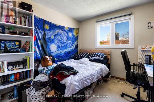 4179 Dursley Crescent, Mississauga, ON - Indoor Photo Showing Bedroom