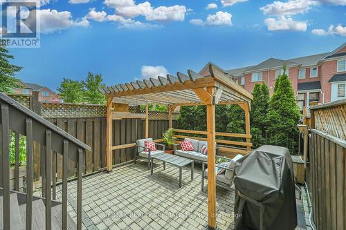 7102 Chatham Court, Mississauga, ON - Outdoor