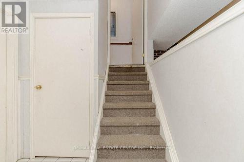 25 Nimrod Crescent, Brampton, ON - Indoor Photo Showing Other Room