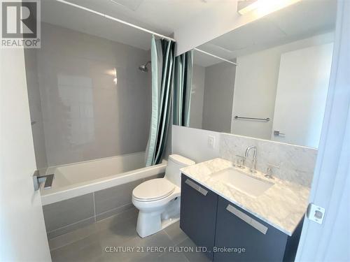 802 - 50 Charles Street, Toronto, ON - Indoor Photo Showing Bathroom