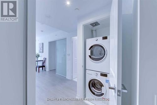 632 - 251 Jarvis Street, Toronto, ON - Indoor Photo Showing Laundry Room