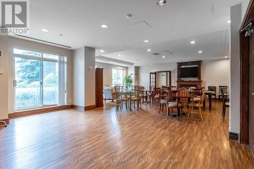 620 - 51 Baffin Court, Richmond Hill, ON - Indoor