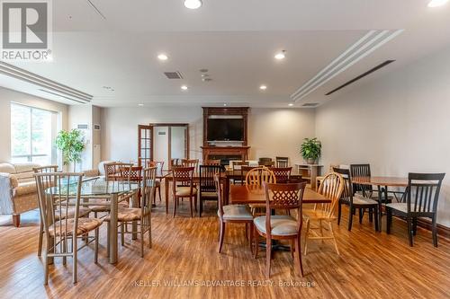 620 - 51 Baffin Court, Richmond Hill, ON - Indoor Photo Showing Dining Room