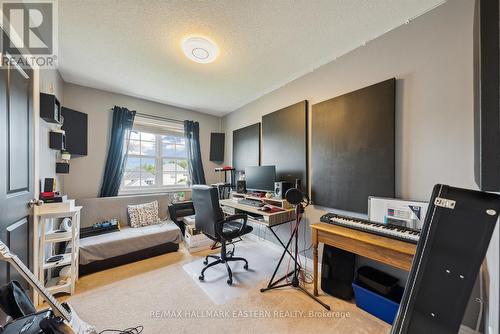 237 Bowen Drive, Peterborough, ON - Indoor Photo Showing Office