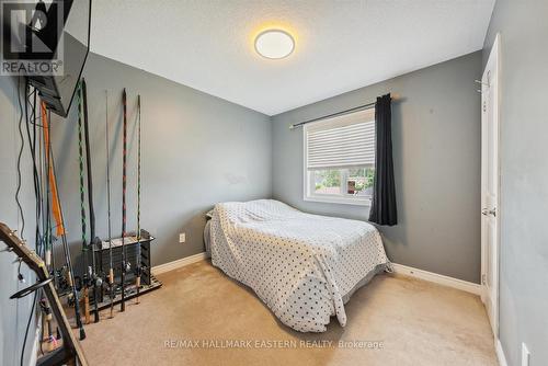 237 Bowen Drive, Peterborough, ON - Indoor Photo Showing Bedroom