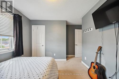 237 Bowen Drive, Peterborough, ON - Indoor Photo Showing Bedroom