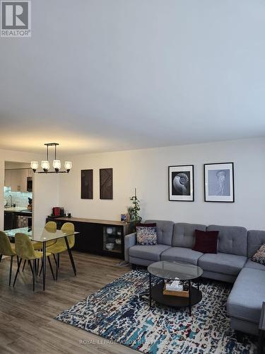 708 - 45 Sunrise Avenue, Toronto, ON - Indoor Photo Showing Living Room