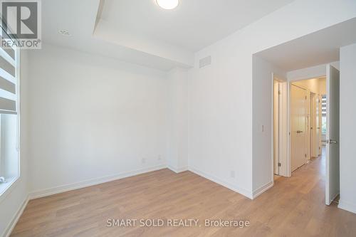 29 Spruce Pines Crescent, Toronto, ON - Indoor Photo Showing Other Room