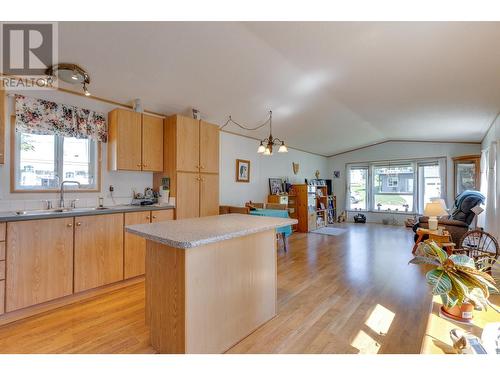 4998 Henrey Road, Prince George, BC - Indoor Photo Showing Kitchen With Double Sink
