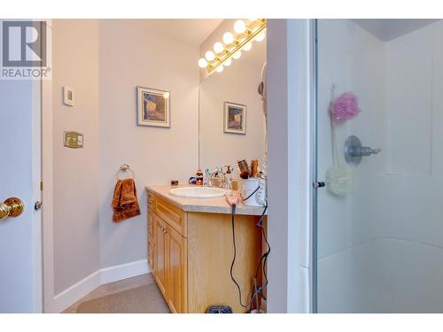 2413 Mcbride Crescent, Prince George, BC - Indoor Photo Showing Bathroom