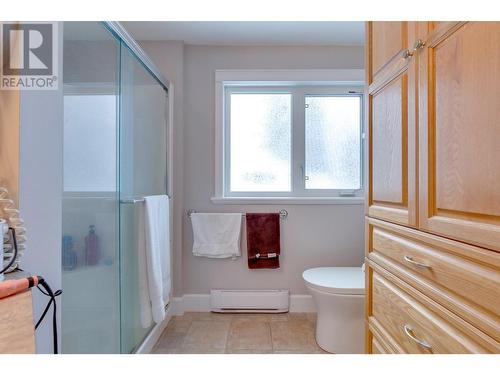 2413 Mcbride Crescent, Prince George, BC - Indoor Photo Showing Bathroom