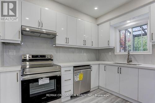 72 Ellsworth Avenue, Toronto, ON - Indoor Photo Showing Kitchen With Double Sink