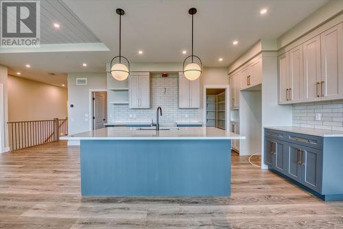 177 Whistler Place, Vernon, BC - Indoor Photo Showing Kitchen With Double Sink