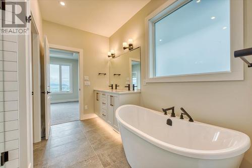 177 Whistler Place, Vernon, BC - Indoor Photo Showing Bathroom