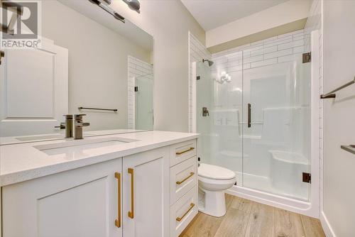177 Whistler Place, Vernon, BC - Indoor Photo Showing Bathroom