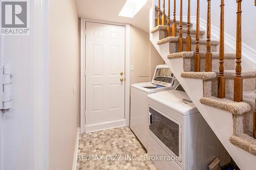 2210B Gerrard Street E, Toronto, ON - Indoor Photo Showing Laundry Room