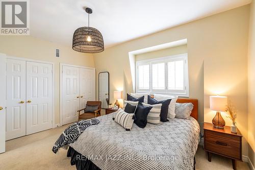 2210B Gerrard Street E, Toronto, ON - Indoor Photo Showing Bedroom