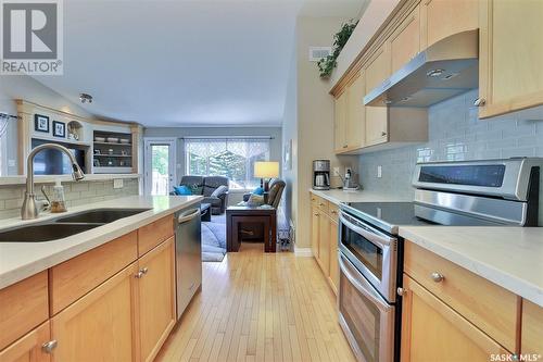 1543 Lakeridge Drive N, Regina, SK - Indoor Photo Showing Kitchen With Double Sink