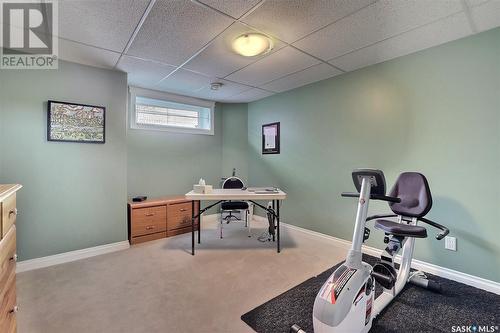 1543 Lakeridge Drive N, Regina, SK - Indoor Photo Showing Gym Room