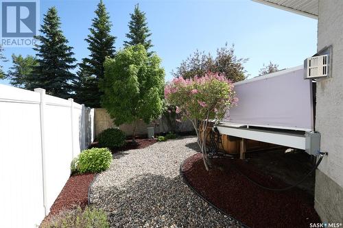 1543 Lakeridge Drive N, Regina, SK - Outdoor