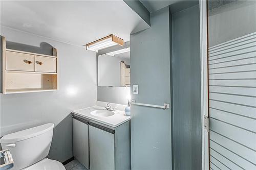 82 Carter Crescent, Cambridge, ON - Indoor Photo Showing Bathroom