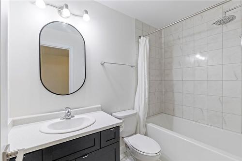 1169 Garner Road E|Unit #29, Ancaster, ON - Indoor Photo Showing Bathroom