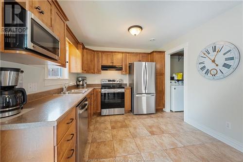 19 Houlahan, Dieppe, NB - Indoor Photo Showing Kitchen With Stainless Steel Kitchen With Double Sink