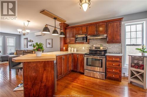 164 Bahama, Dieppe, NB - Indoor Photo Showing Kitchen