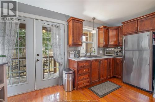 164 Bahama, Dieppe, NB - Indoor Photo Showing Kitchen