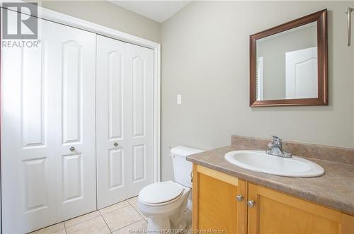 252 Lonsdale, Moncton, NB - Indoor Photo Showing Bathroom