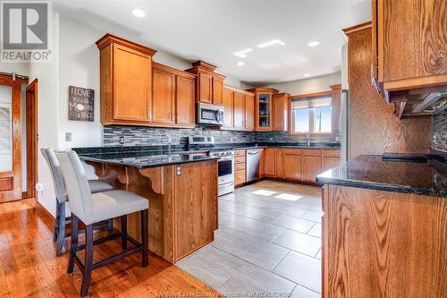 14004 County Rd 15, Essex, ON - Indoor Photo Showing Kitchen