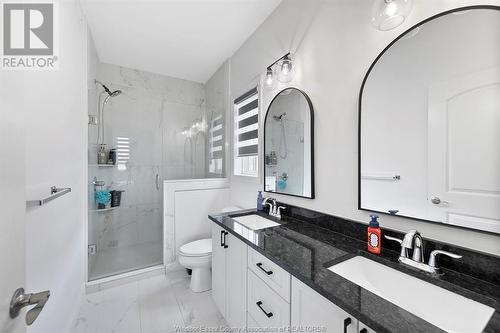 208 Livingstone, Amherstburg, ON - Indoor Photo Showing Bathroom