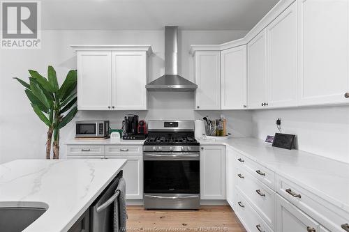 208 Livingstone, Amherstburg, ON - Indoor Photo Showing Kitchen