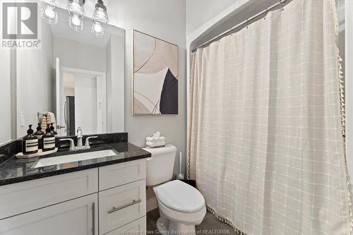 231 Livingstone Crescent, Amherstburg, ON - Indoor Photo Showing Bathroom